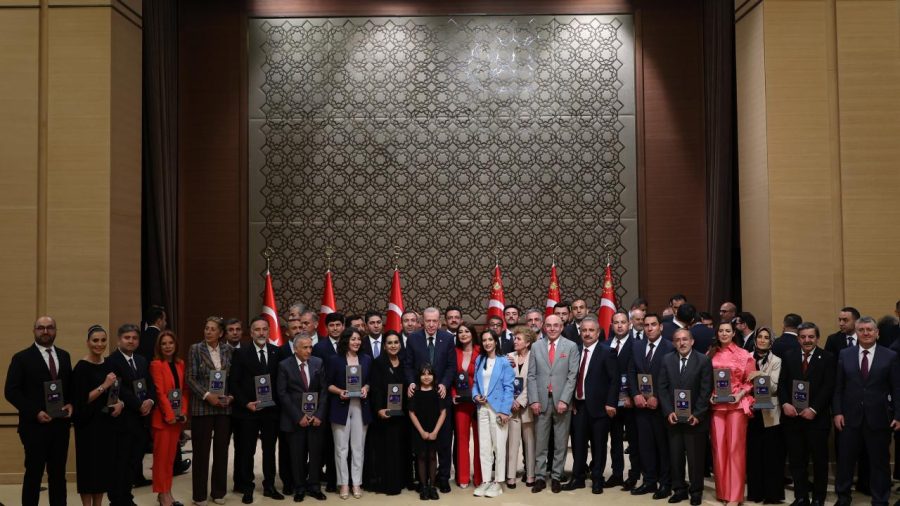 anadolu yayincilar federasyonu odulaa 2239393 vBp80N