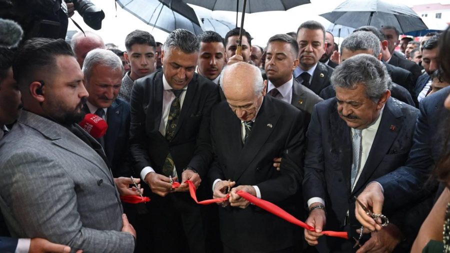 bahceli aa 2240685 PIp3ek