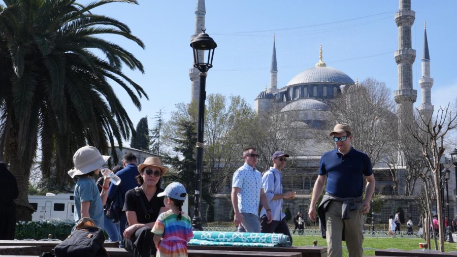 istanbul turistaa 2240820 1rNF8a
