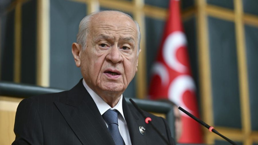 devlet bahceli aa 2137195 D2EUG8