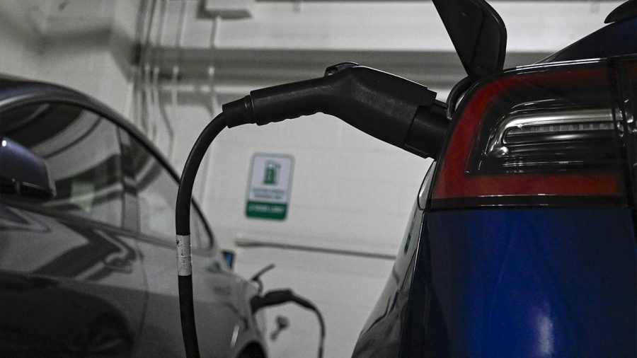 elektrikli arac sarj istasyonu 2110602 tWXRPH