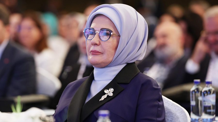 emine erdogan 2237489 DbWtUo