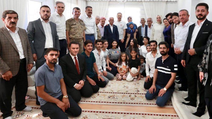 icisleri bakani yerlikayadan ikiyaka koyune ziyaret aa 2266561 oGEcP5