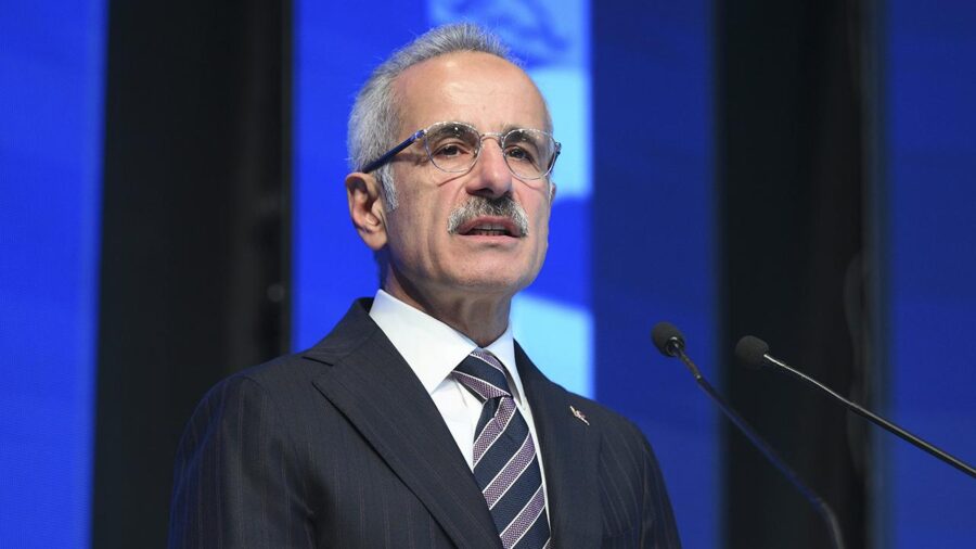 uraloglu 2250393 AxmA0V