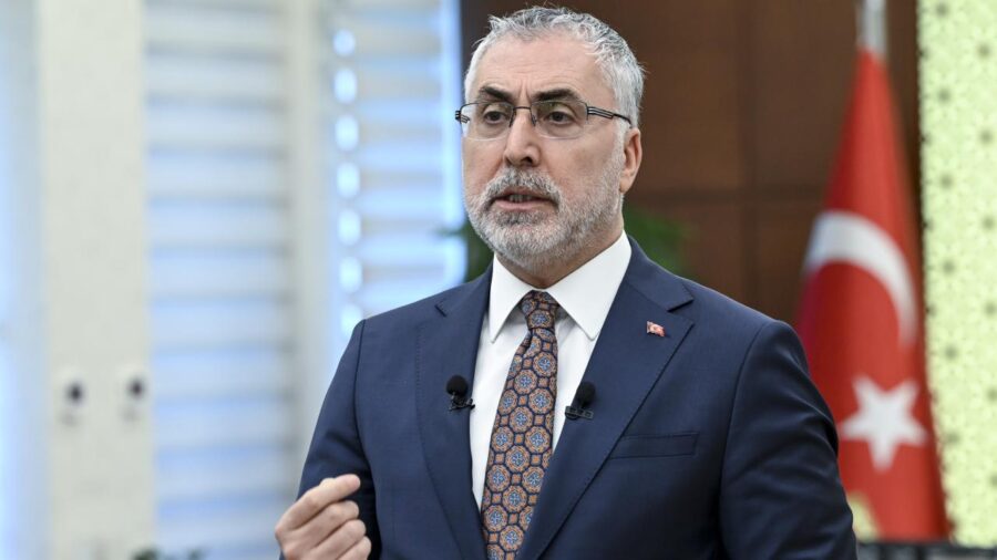 vedat isikhan aa 2226682 04Nze3