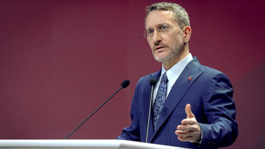 fahrettin altun aa 2345327 12AR7A