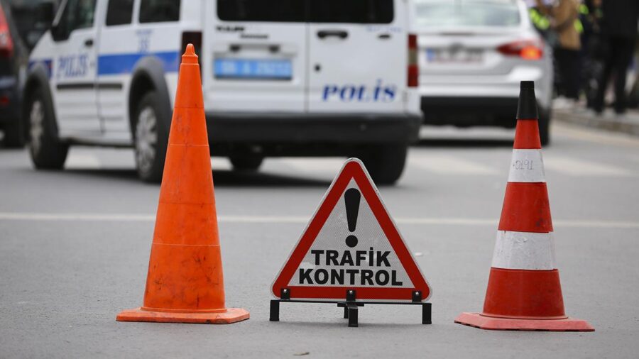 trafik kontrol 1483869 C7iJip