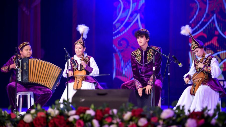 5 uluslararasi cocuk folklor festivali aa 2365997 EmqKib