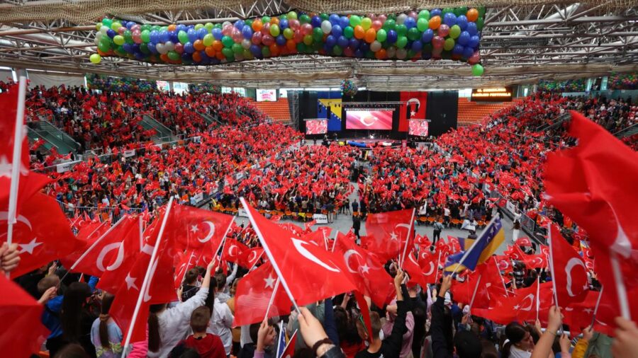 geleneksel cocuk senligi bosna 2361630 Rjy3fA