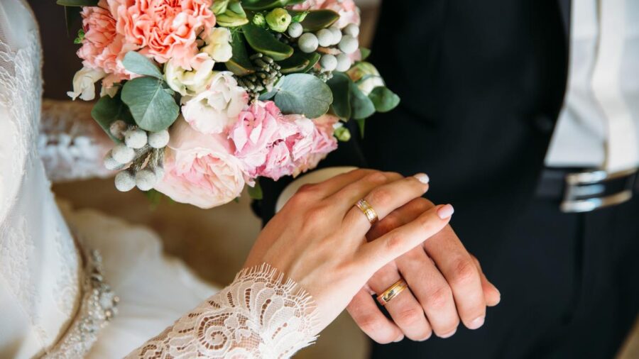 gelin damat dugun getty 2219201 aYKvSy