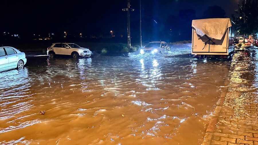 hatay saganak aa 2360423 vC2t1G