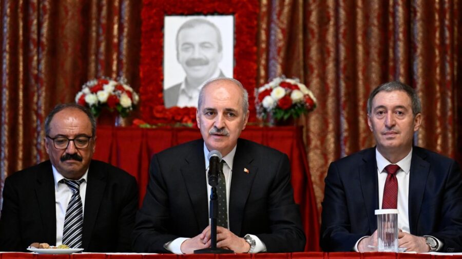 kurtulmus 2358058 8YzUHM