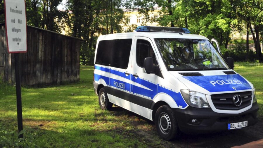 almanya polis ap 1603461 ZF9ZWR