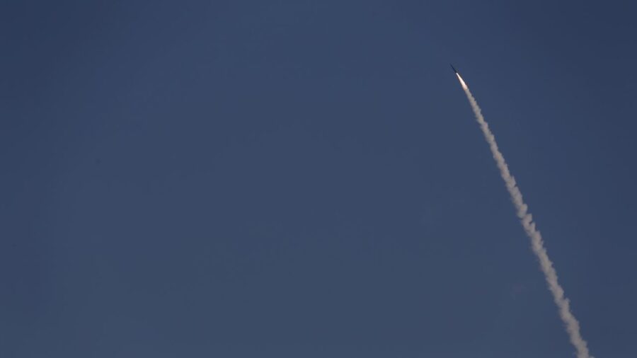arrow 3 2062380 e77NAZ