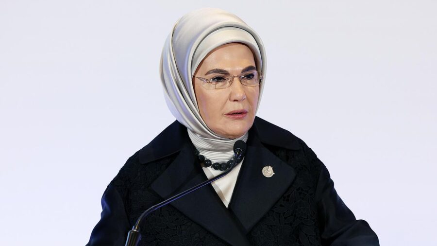 emine erdogan 2311516 gr5AwU