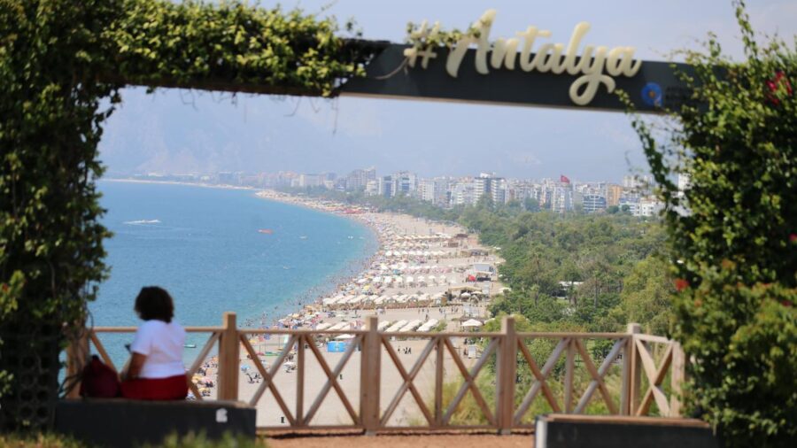 antalya sicak aa 2379690 6e74Yc