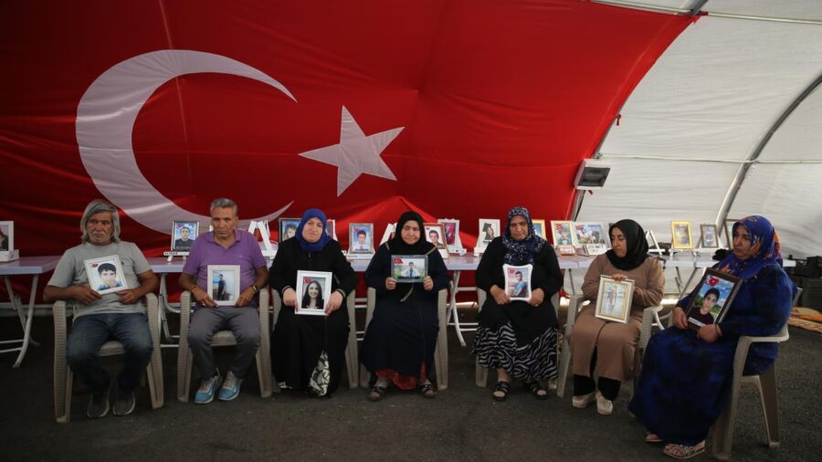 diyarbakir anneleri aa 2379571 iPWI5Q