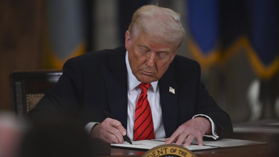 trump imzaaa 2367166 Ulf5ym