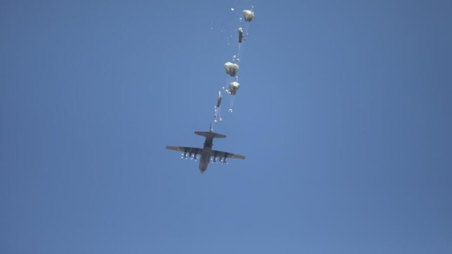 Ürdün, kıtlıkla boğuşan Gazze’ye 5 kez havadan yardım malzemesi indirdi insani yardim 2385569 QrSq8a