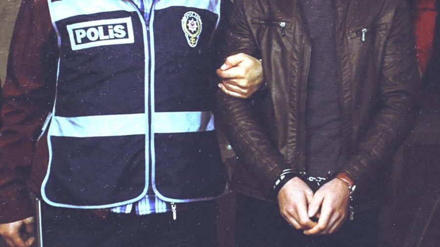 27 ilde FETÖ operasyonu: 35 zanlı tutuklandı gozalti stok 2417268 nmrpux